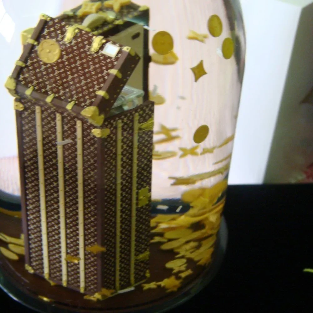 Louis Vuitton Snow Globe monogram luggage truck limited edition - Picture 6 of 8